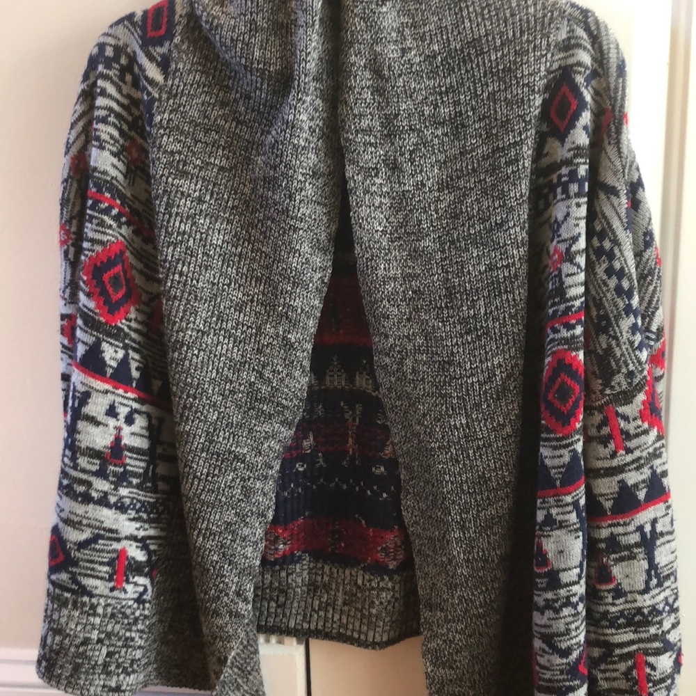 Roxy Size Small Aztec Wrap - image 4